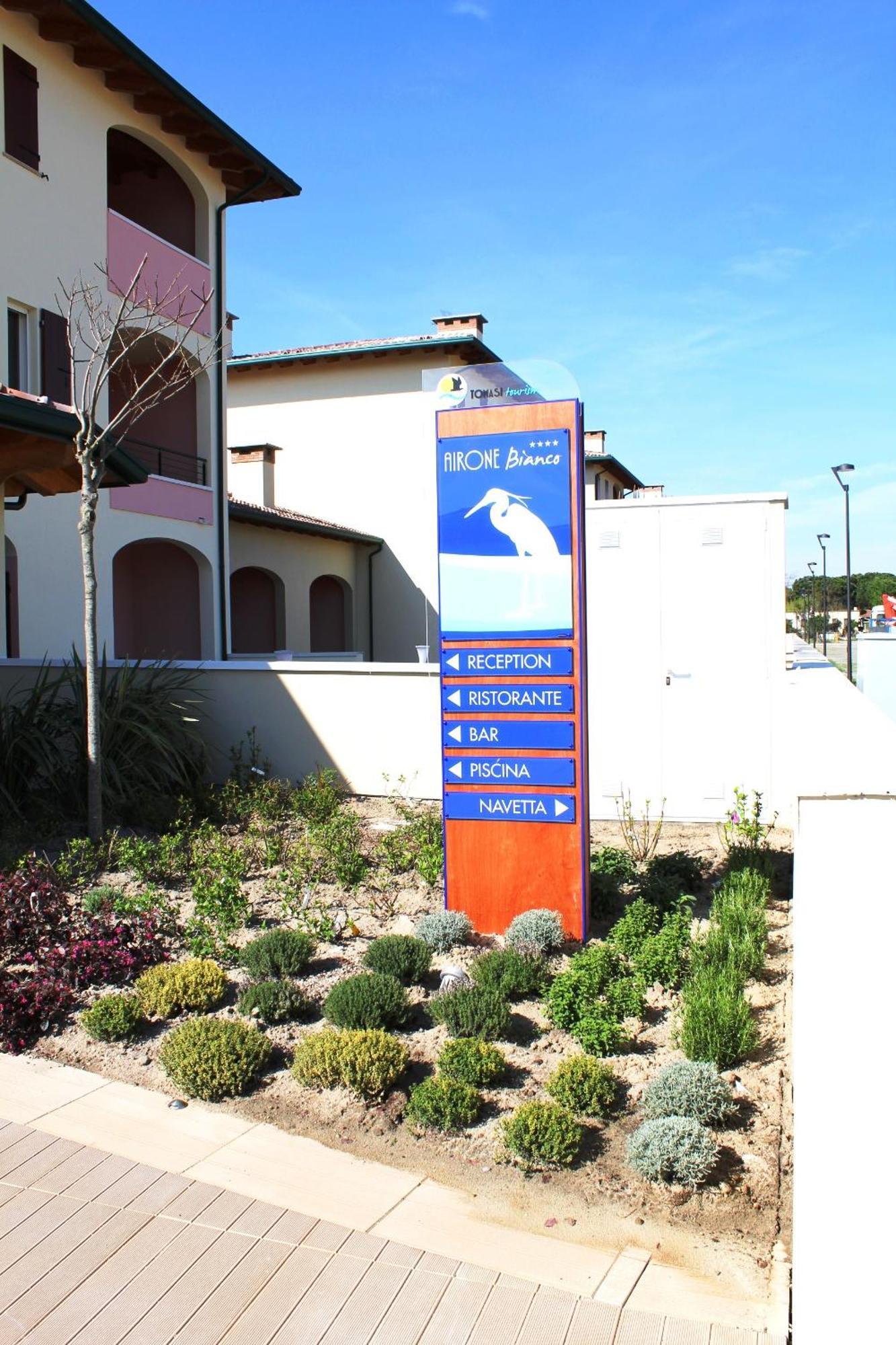 Airone Bianco Residence Village Lido delle Nazioni Bagian luar foto
