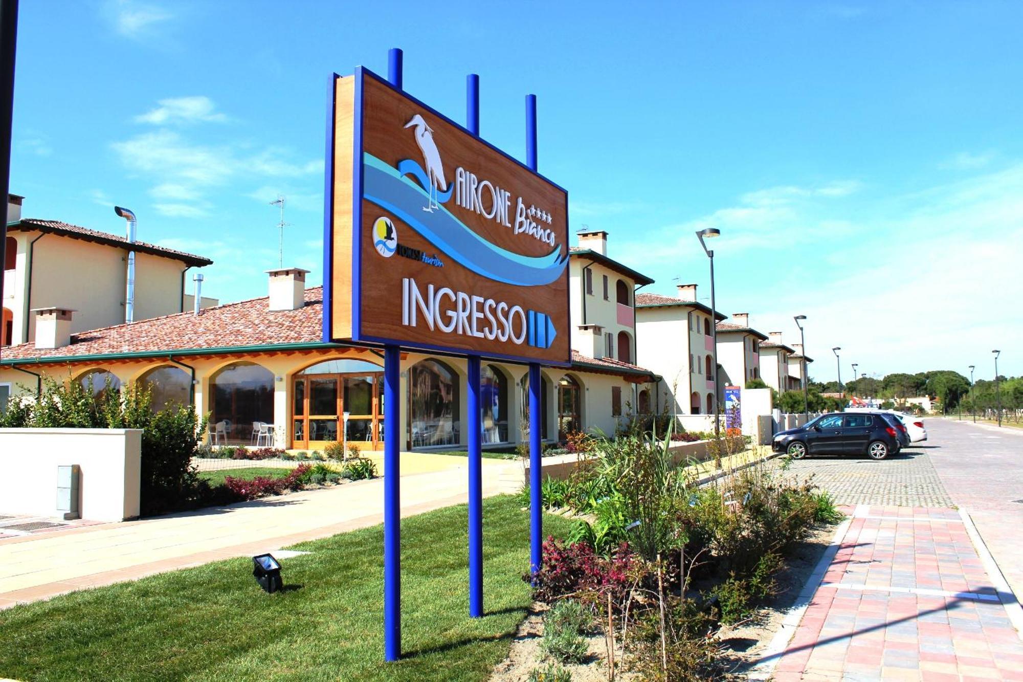 Airone Bianco Residence Village Lido delle Nazioni Bagian luar foto