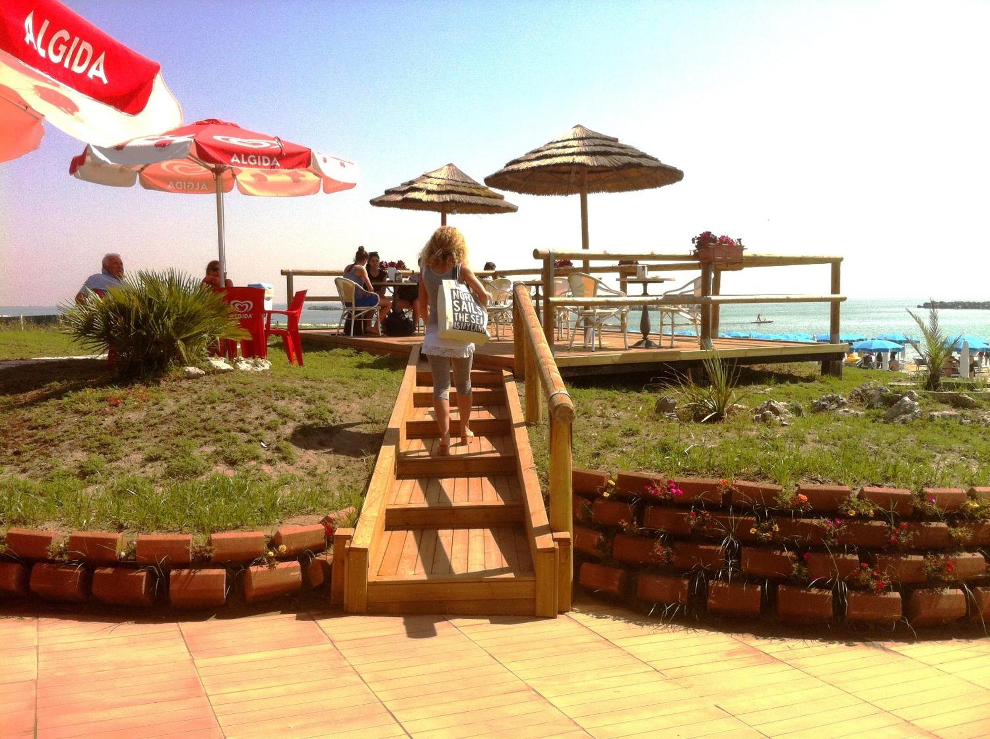 Airone Bianco Residence Village Lido delle Nazioni Bagian luar foto
