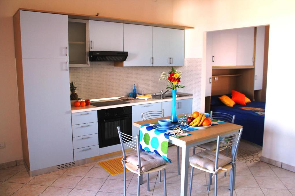 Airone Bianco Residence Village Lido delle Nazioni Ruang foto